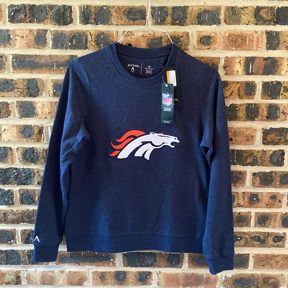 NWT Denver Broncos appliqué crewneck sweatshirt (Antigua), blue, Women’s M
